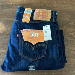 Levi’s 501 straight leg button fly NWT